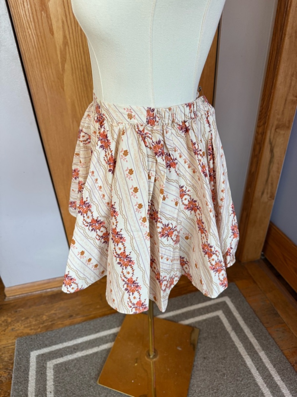 NWOT Free People Gaia printed skirt. Size smal - Picture 7 of 11